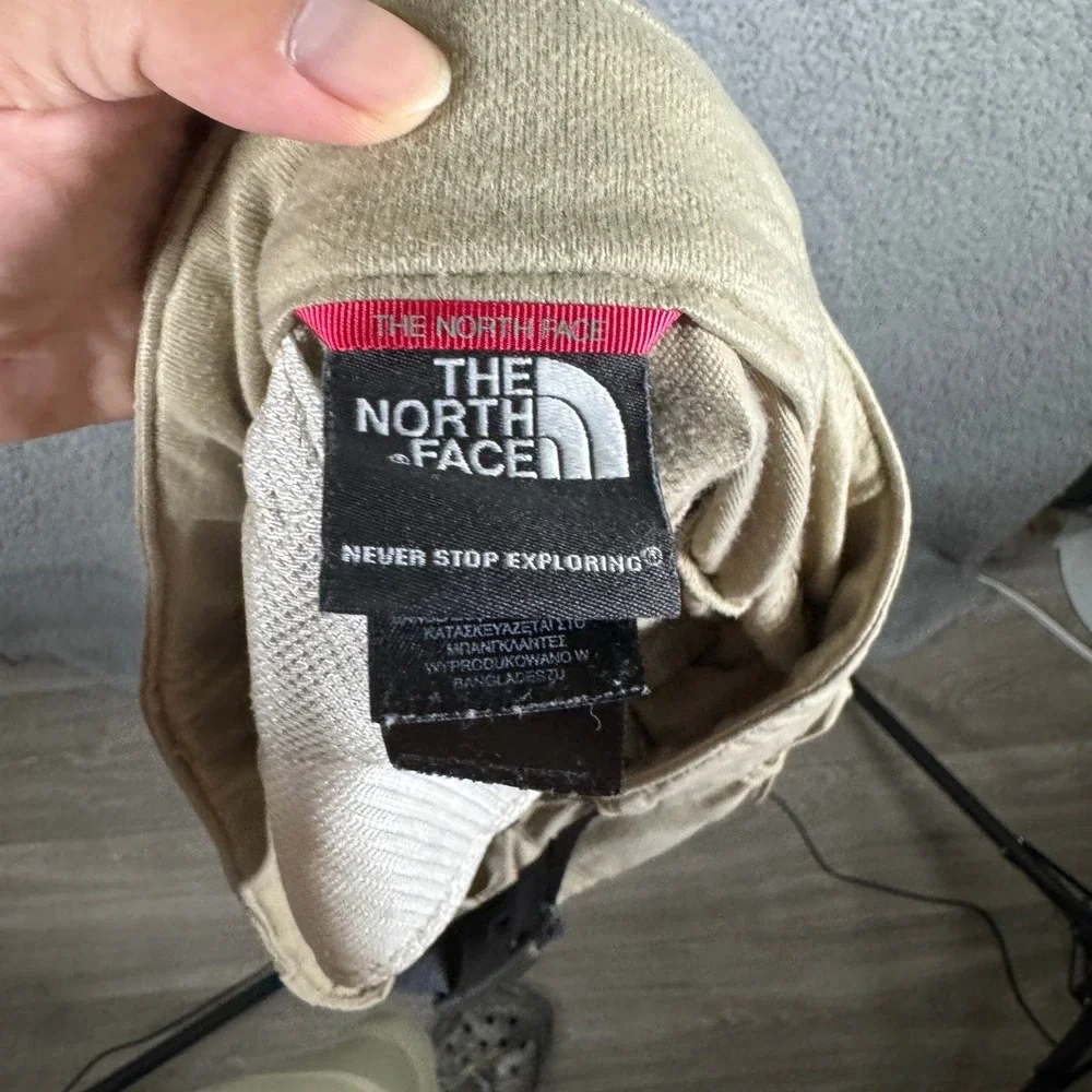 The North Face Mens Tan Hiking Shorts Size 30 Integrated Belt Stretch Nylon Hike